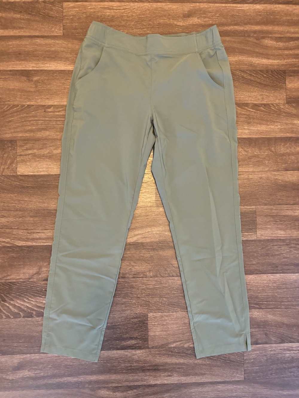 Eddie Bauer Olive Green Elastic Waist Traveler Pants